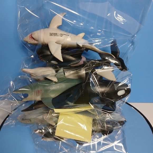 Ocean life plastic play toys, lot of five - Picture 8 of 8